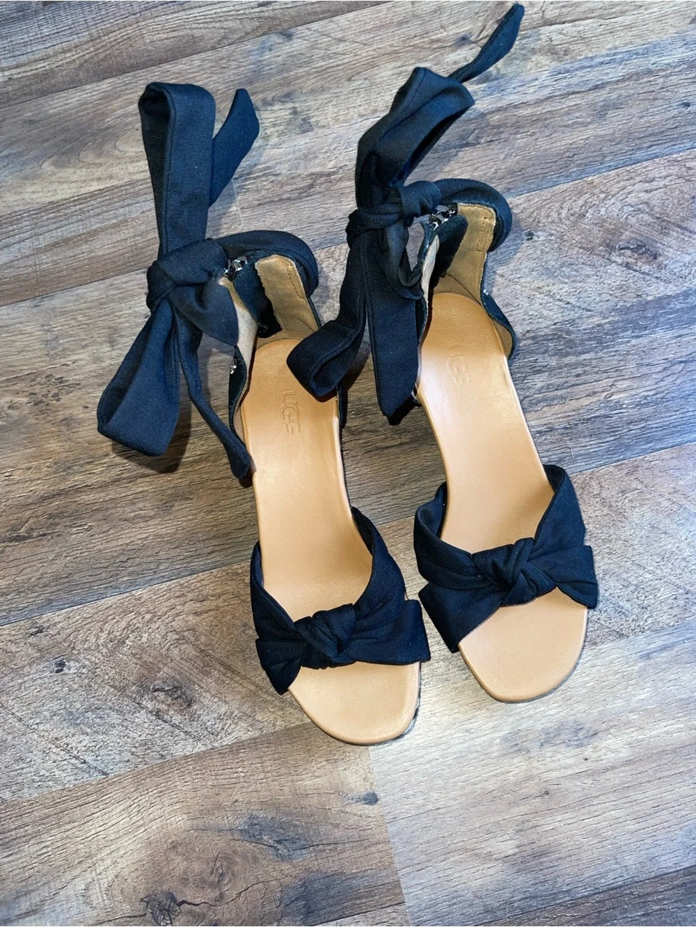 UGG women wedge